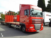 vrachtwagen met aanhanger DAF XF105 460