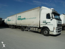 ciężarówka z przyczepą firanka Volvo
