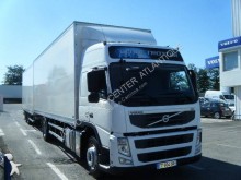 Volvo Lastzug Kastenwagen Mehrschichtboden