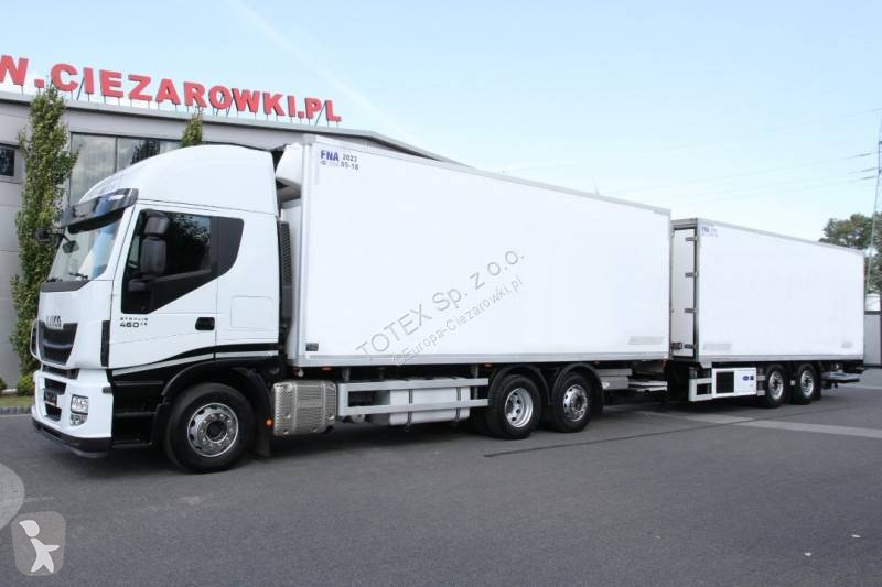 Voir les photos Camion remorque Iveco
