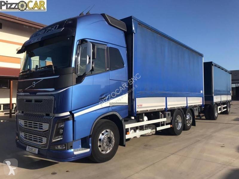 Voir les photos Camion remorque Volvo