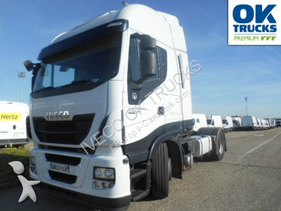 Просмотреть фотографии Сцепка Iveco AS440S46TFPLT (Euro5 Klima Luftfed. ZV)