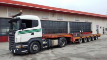 gebrauchter Sattelzug Maschinentransporter