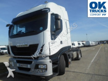 tractora semi portamáquinas Iveco