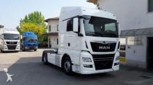ensemble routier porte voitures MAN