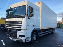 ensemble routier DAF XF105 FA 410