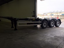 semi remorque porte containers ADR