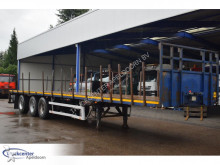Fruehauf flatbed semi-trailer