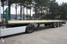 Fruehauf flatbed semi-trailer