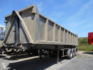 Trailor half-pipe semi-trailer