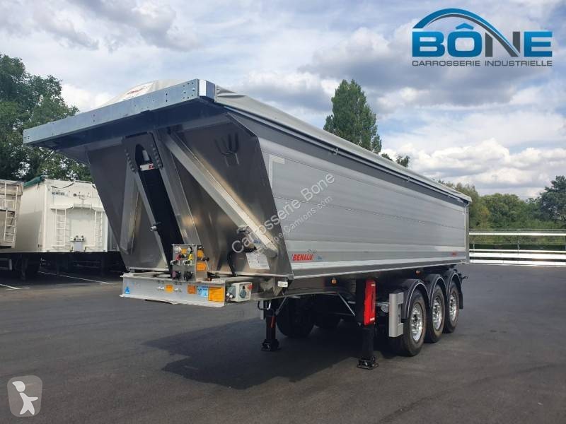 Bekijk foto's Trailer Benalu