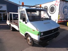 utilitaire plateau Iveco