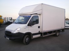 utilitaire châssis cabine Iveco