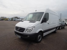 fourgon utilitaire Mercedes