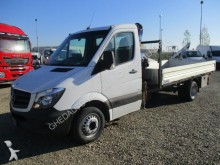 utilitaire plateau ridelles Mercedes