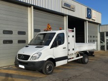 utilitaire benne Mercedes