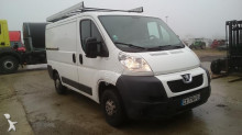 fourgon utilitaire Peugeot