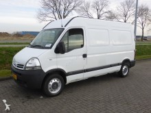 fourgon utilitaire Nissan