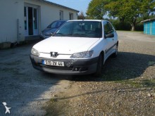 veicolo aziendale Peugeot