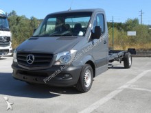 carrinha comercial chassis cabina Mercedes