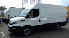 furgão comercial Iveco