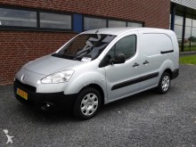 fourgon utilitaire Peugeot