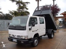 Nissan Cabstar 2.5 td doppia cabina ribaltabile trilaterale