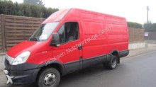 furgão comercial Iveco