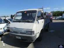 carrinha comercial basculante tri-basculante Nissan