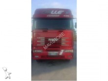outra carrinha comercial Iveco