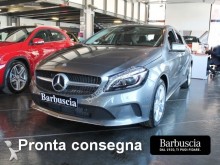 outra carrinha comercial Mercedes