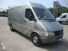 furgão comercial Mercedes