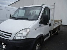 utilitaire benne Iveco