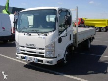 utilitaire plateau Isuzu