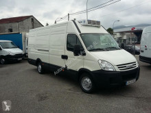 carrinha comercial frigorífica Iveco