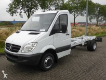 utilitaire châssis cabine Mercedes