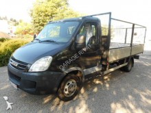 utilitaire plateau ridelles Iveco