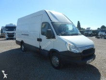 furgão comercial Iveco