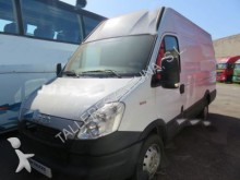 furgão comercial Iveco