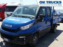 utilitaire plateau ridelles Iveco