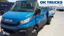 utilitaire plateau ridelles Iveco