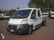 utilitaire plateau ridelles occasion