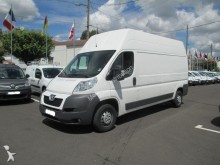 fourgon utilitaire Peugeot