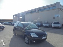 outra carrinha comercial usada