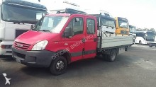 utilitaire plateau Iveco