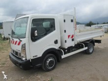 utilitaire benne standard Nissan