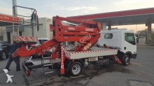 Nissan Cabstar Piattaforma aerea ISOLI PNT205 su Nissan cabstar