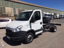 utilitaire châssis cabine Iveco