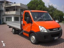 utilitaire plateau ridelles Iveco