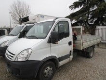 autoutilitara platforma si obloane Iveco